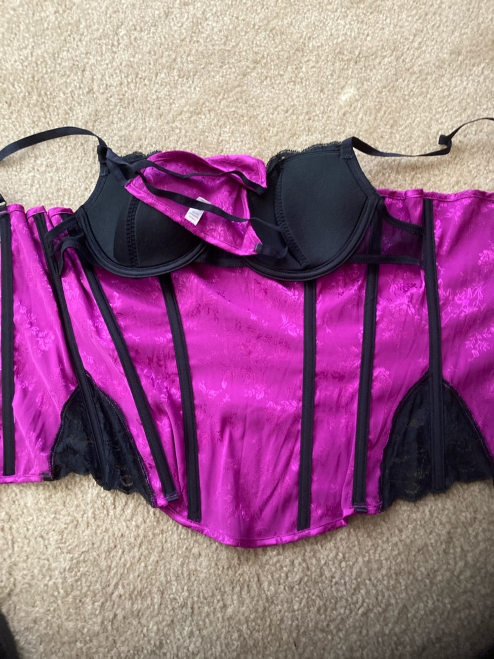 Fuchsia Satin Lace Bustier Top with matching Thong - Picture 9 of 11